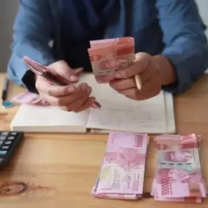 Strategi Melunasi Pinjaman dengan Cepat dan Aman